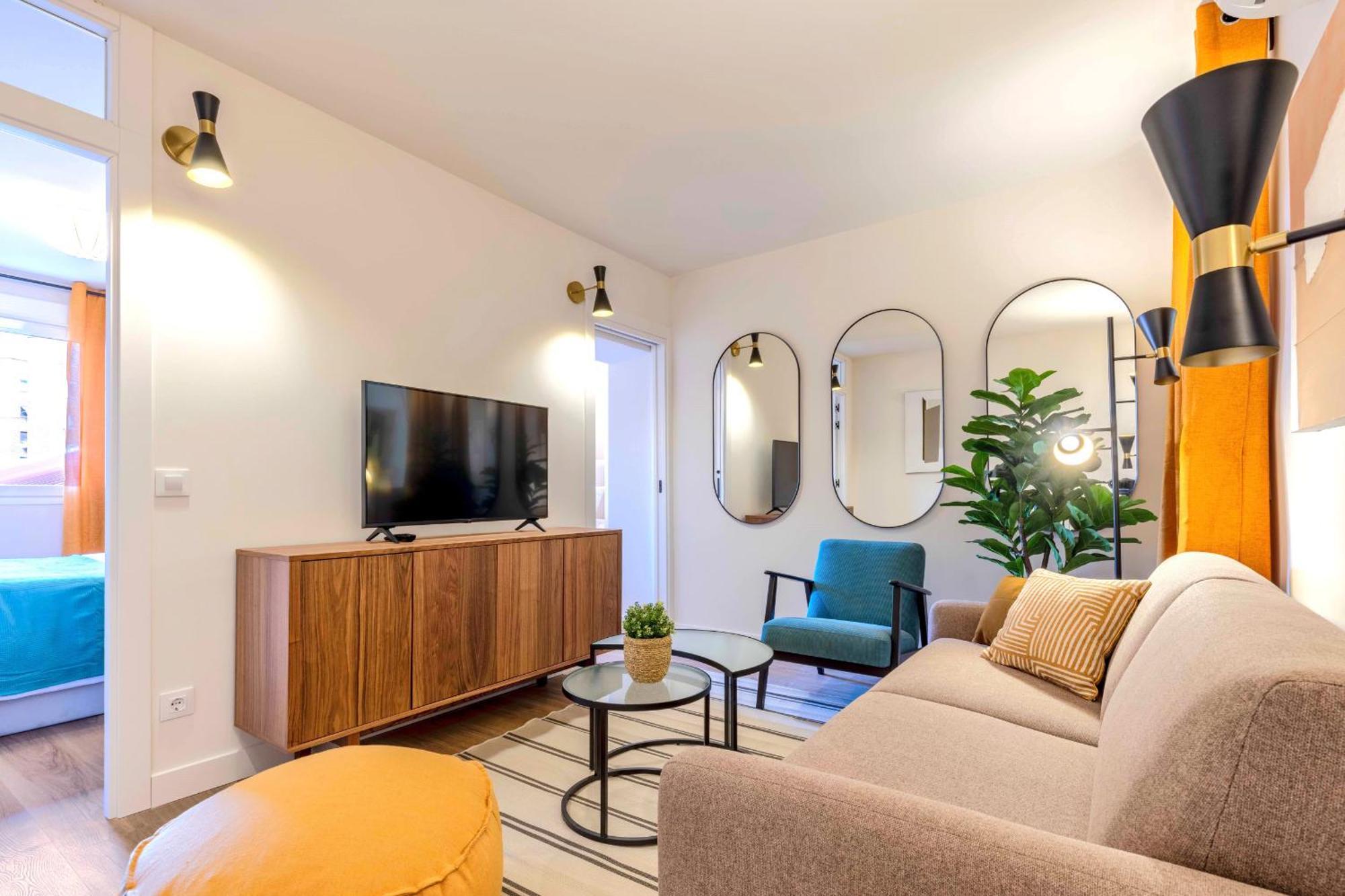 Puerta De America En Apartamento Madri
